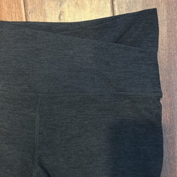 Closet cleat out Black athletic shorts cross over waist medium new - Picture 3 of 3